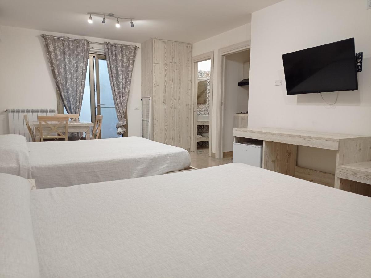 Sicily Rooms Appartamenti Carini Exteriör bild